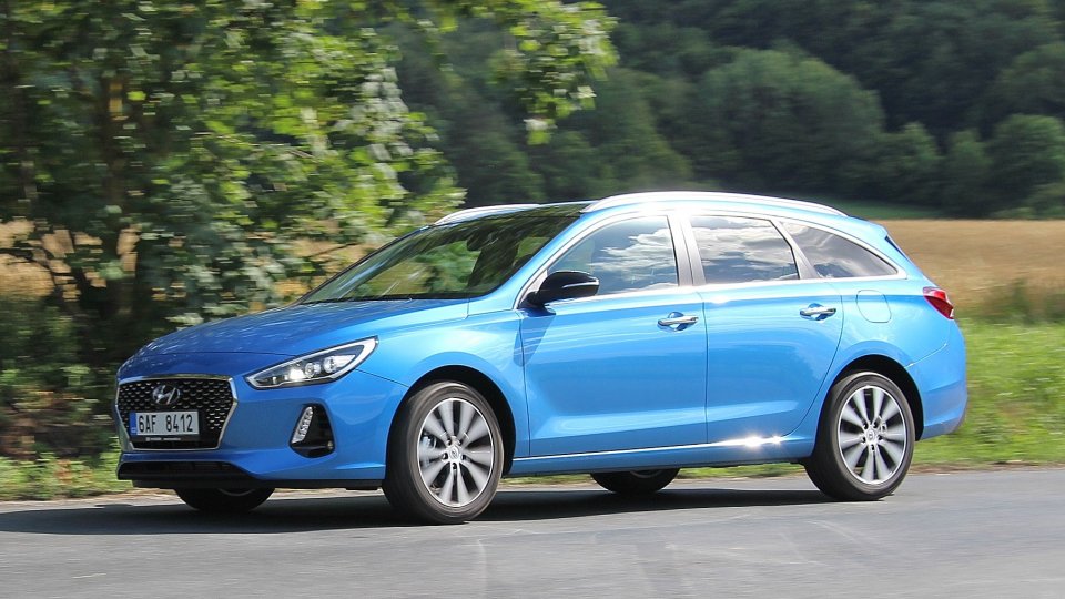Porovnali jsme Hyundai i30 kombi s novou Škodou Octavia