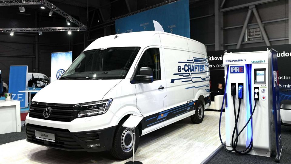 Volkswagen Užitkové Vozy Představuje Na E Salonu V Letňanech Nový E Crafter Autosalon Tv