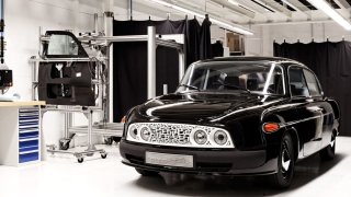 Retro: Hvězdou autosalonu v L.A. byla před 15 lety Tatra 603. Její nová reinkarnace předběhla dobu