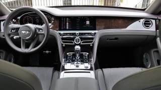 Bentley Flying Spur 2021 V8