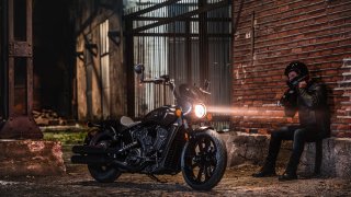 Indian Scout Rouge