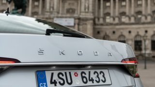 Nová Škoda Superb bude ještě delší a dostane zbrusu nový interiér, potvrdil šéf automobilky