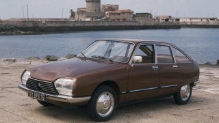 Poklady českých stodol a garáží: Citroën GS se stal československým autem roku. Umí jezdit po třech