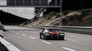 Bugatti Chiron drží nový světový rekord - 490,484 km/h. A už se ho nikdy nepokusí překonat