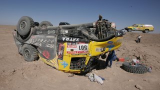Nehoda Aleše Lopraise na Rallye Dakar 2012