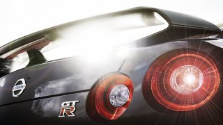 Nissan GT-R (1)