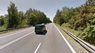 Na přetížených českých silnicích přibudou pruhy na