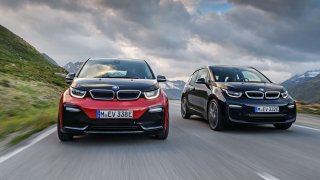 Společnost BMW Group splnila svůj slib a v roce 2017 dodala zákazníkům 100 000 elektrifikovaných vozů