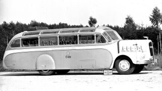 Luxusní cestování 30. let: Autokar Škoda s karoserií od Sodomky jezdil nejen ve službách Čedoku