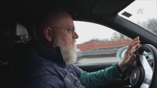 Tesla S Plaid, zkoumání životnosti auta, Pavel Liška na autodromu. Nový Autosalon už ve středu