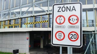 V Česku se množí zákazy vjezdu elektromobilů i vodíkových aut. Je to z lenosti, tvrdí ministerstvo