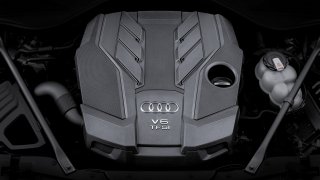 Nové Audi A8 v prodloužené luxusní verzi L. 11