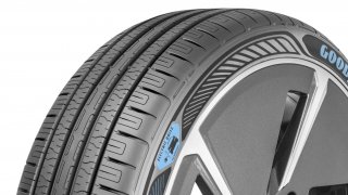 Goodyear EfficientGrip Performance Electric Drive