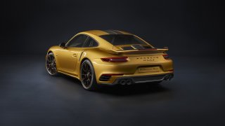 Zlaté Porsche 911 Turbo S Exclusive 1