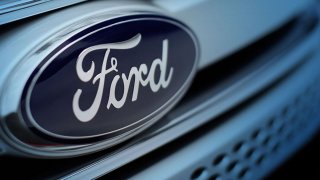 Ford chystá inovovaný model Mondeo Hybrid, poprvé i ve verzi kombi