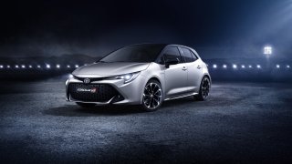 Toyota v Ženevě představí novou Corollu GR Sport a Corollu TREK