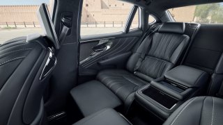 Lexus LS 500h Superior