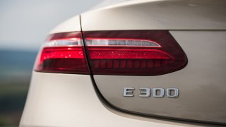 Mercedes-Benz E300 Coupe exteriér 4