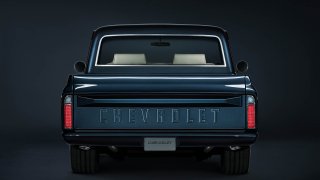 Chevrolet perfektně zrestauroval model C-10 z roku