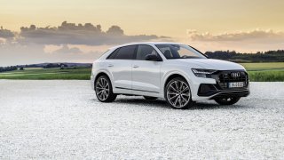 Audi Q8 a VW Touraeg dostaly nadupané plug-in hybridní pohony