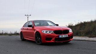 BMW M5 a M2 Competition