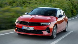 Test: Nový Opel Astra se vryje hluboko pod kůži. I přes francouzský základ je stále úžasně německý