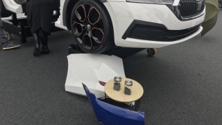 Octavia obsahuje přes 250 kg plastu. Automobilka ho chce získávat z PET lahví i míchat s bioodpadem