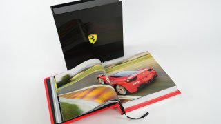 Ferrari kniha 10