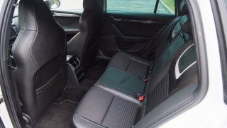 Škoda Octavia RS TDI interiér 6