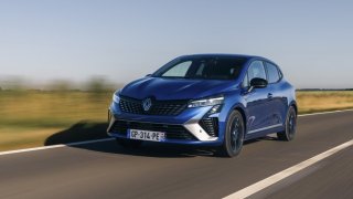 Renault v květnu zvýhodnil vybraná SUV o desítky tisíc. Oblíbený hatchback naopak zdražil