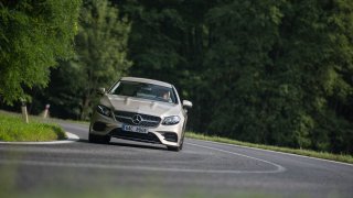 Mercedes-Benz E300 Coupe jízda 6