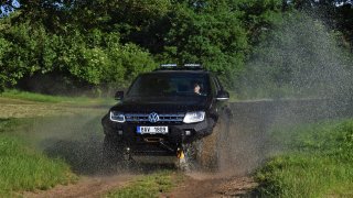 Test Volkswagenu Amarok V6 4x4 Delta: Je libo monster truck?