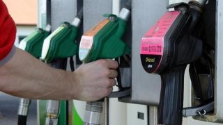 Aktuální ceny benzinu a nafty v zahraničí: Jak zjistit, kolik stojí paliva mimo ČR a kde hledat