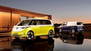 Volkswagen přechází na novou éru elektrických MPV a dodávek. Představil ID. Buzz a ID. Buzz Cargo