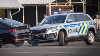 Policisté si převzali prvních 50 kusů nových Kodiaqů s rámem pro násilné zastavení vozidel
