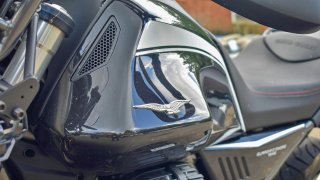 Moto Guzzi V85 TT Guardia D’Onore
