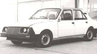 Retro: Škoda 742 Oficiál byla zoufalým slovenským pokusem o luxusní stodvacítku. Měla nahradit Volhu