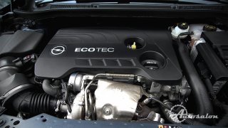 Opel Cascada - motor