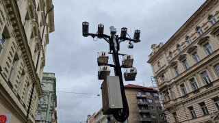 Kamery na měření rychlosti, červená, Praha