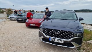 Saab vs Tesla