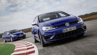 Volkswagen nabízí ještě ostřejší Golf R Performance v továrním tuningu