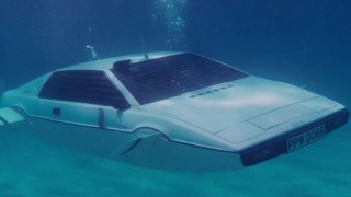 Lotus Esprit S1 ve filmu s Jamesem Bondem
