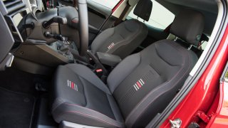 SEAT Ibiza FR 1.0 TSI interiér 10