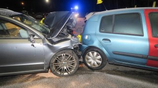 Češi se zbytečně připravují o odškodnění při nezaviněné nehodě. Z neznalosti i kolegiality s viníkem