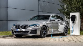 BMW 545e 2020