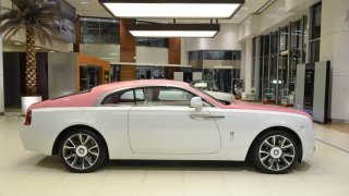 Rolls-Royce Wraith růžový 6