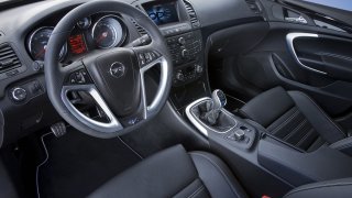 Opel Insignia OPC 9