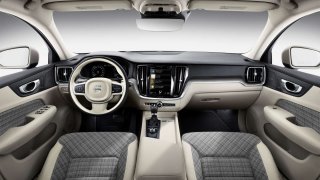 Volvo V60 interiér