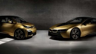 Vozy BMW i8 a i3 STARLIGHT Edition budou vydraženy