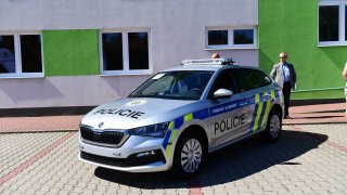 Nová policejní auta